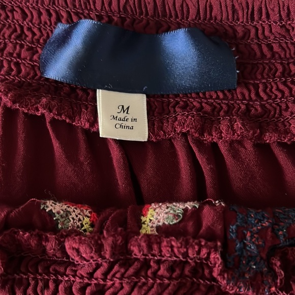 Strappy Off the Shoulder Embroidered Top Size M - Picture 4 of 5